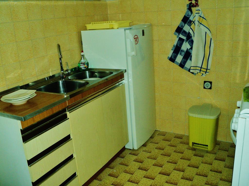 Apartments Nevenka Крк Екстер'єр фото